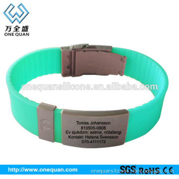 Customized silicone bracelets with metal clip with QR code